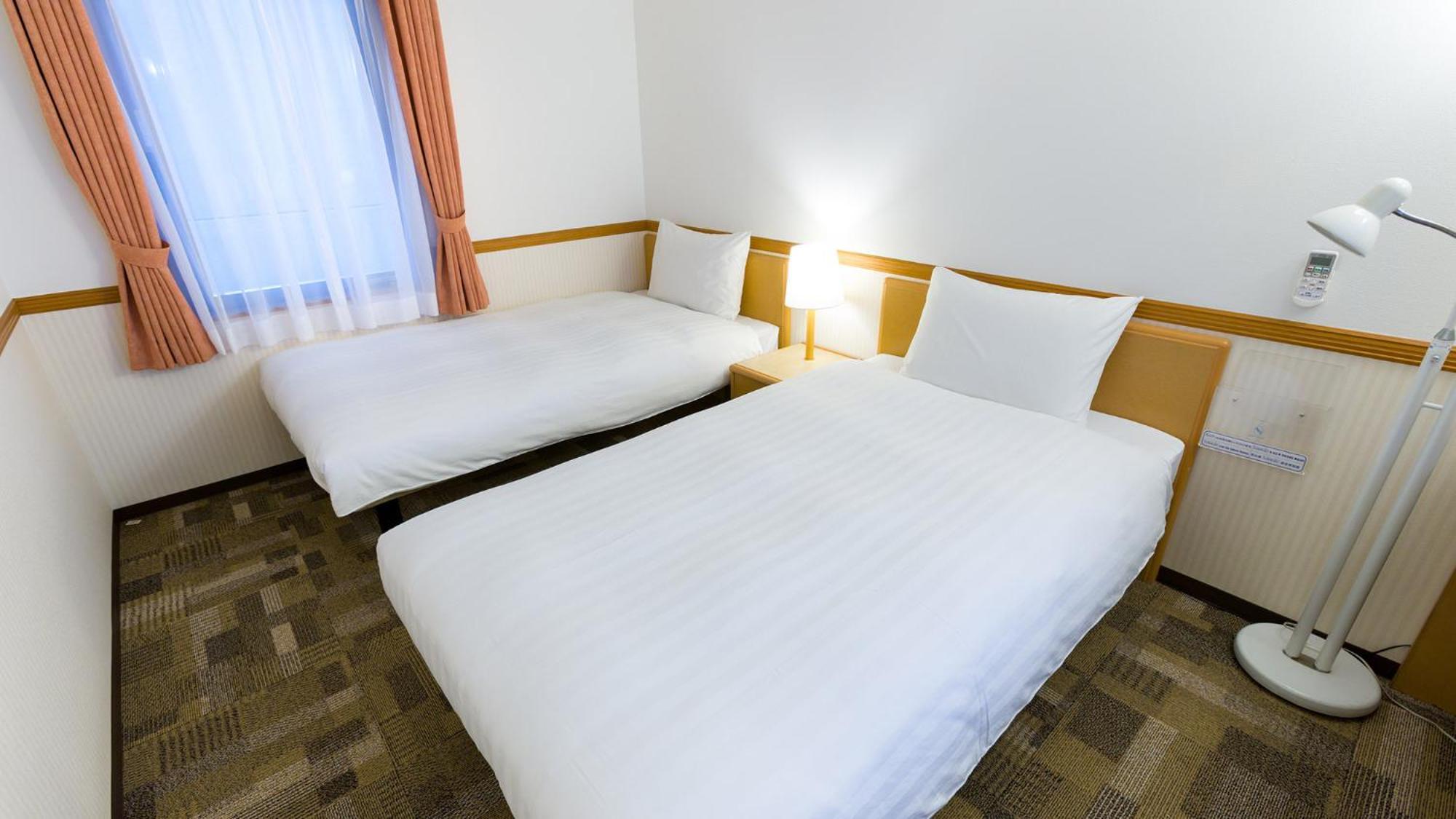 Toyoko Inn Chiba Ekimae Habitación foto